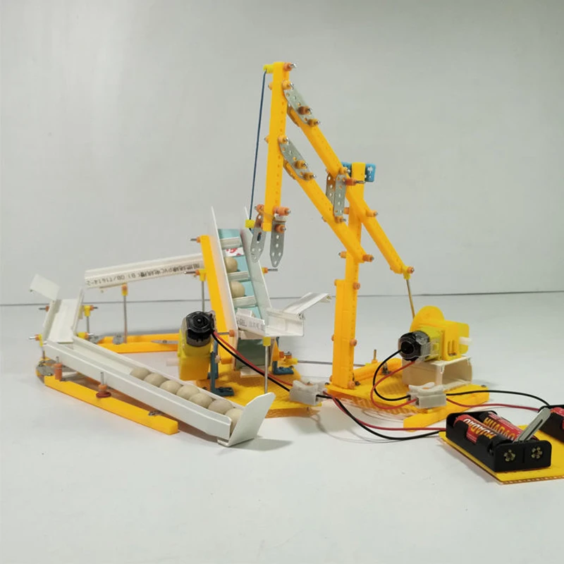 STEM Conveyor Belt System Building Set – Educational Physics Technology Assembly Toy for Kids